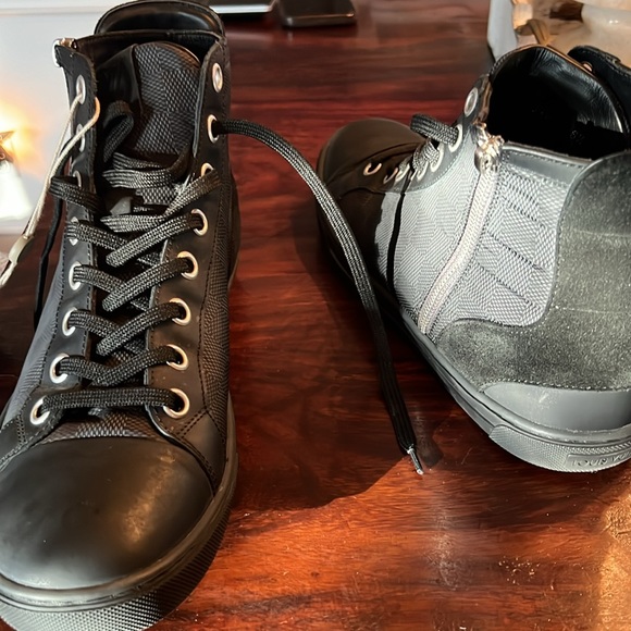 Bought off of Vessier for $300 side zipper tag missing price negotiable - Picture 2 of 4